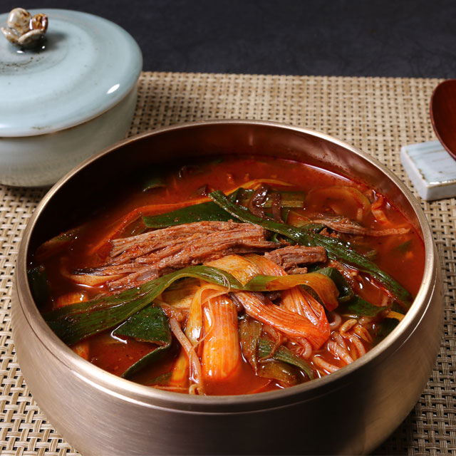캠핑 글램핑 낚시 간편식 밀키트 맛집 전통육개장 1kg [2 - 3인분]