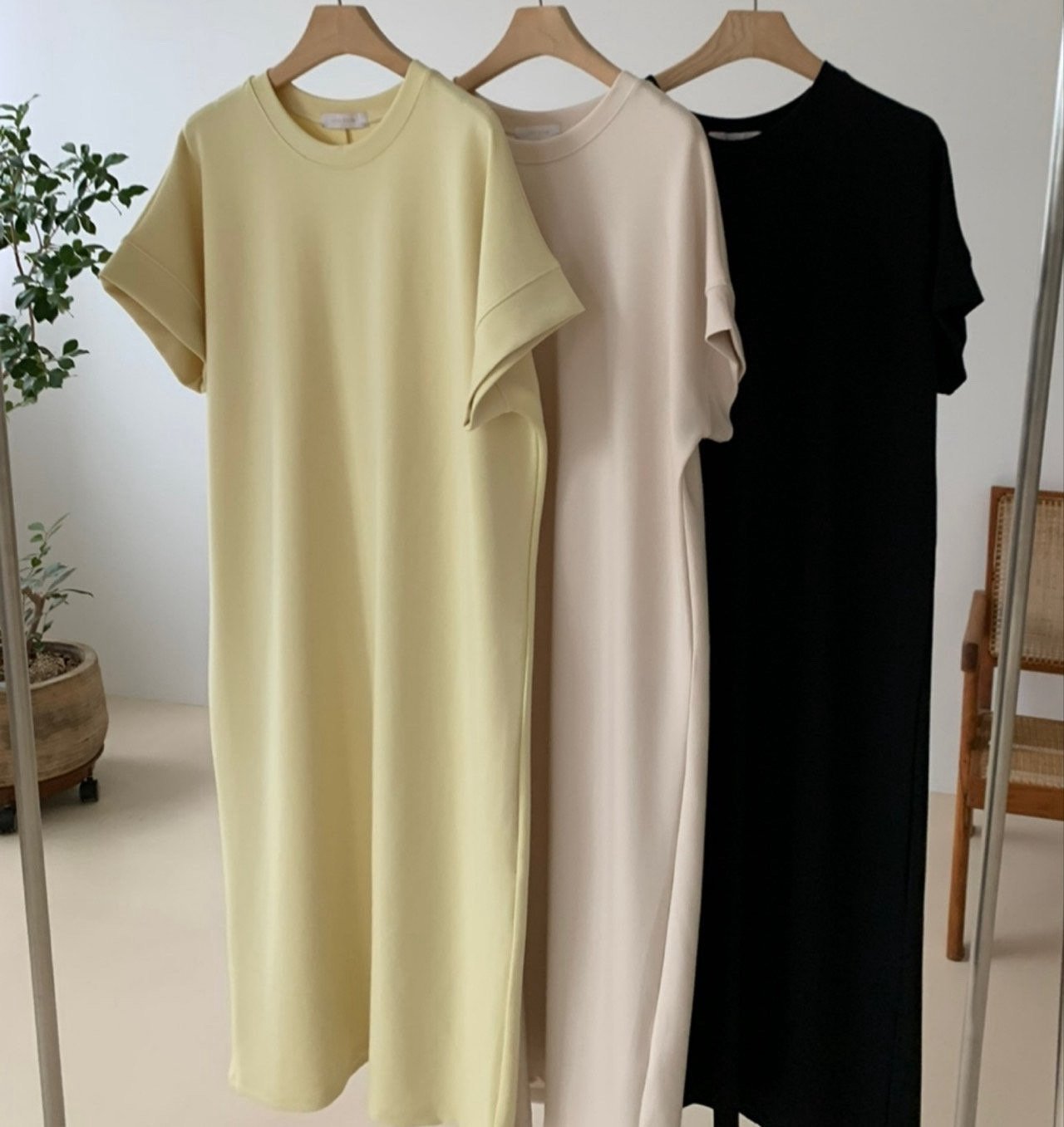 https://shop-phinf.pstatic.net/20250605_39/1749093217324y9bVL_JPEG/51037231121227534_506458822.jpg