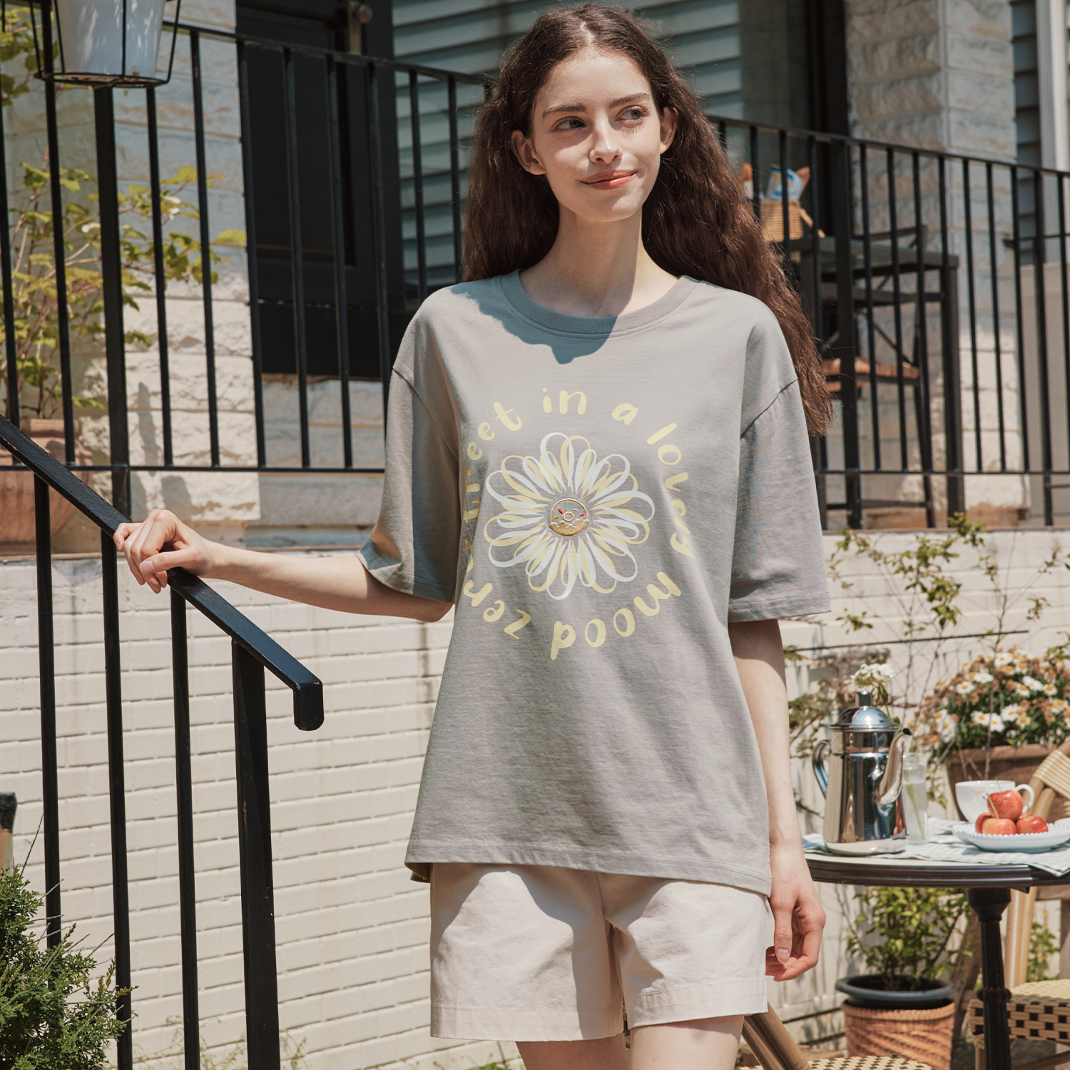 [제로스트릿][3컬러] 플라워 도넛 반팔 티셔츠 FLOWER DONUT SHORT SLEEVE T-SHIRT