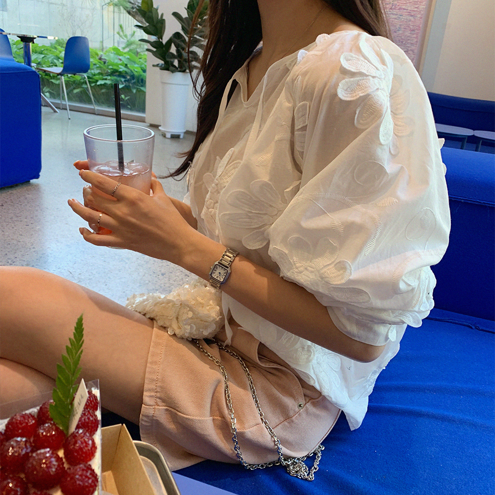 아이트 플라워 패치 블라우스 - 상세 이미지 5