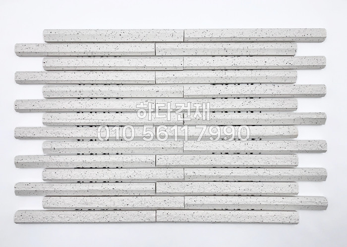 아이코트료와 베르니나 타일 K01 화이트 / 하다건재 아이콧료와 ICOT RYOWA