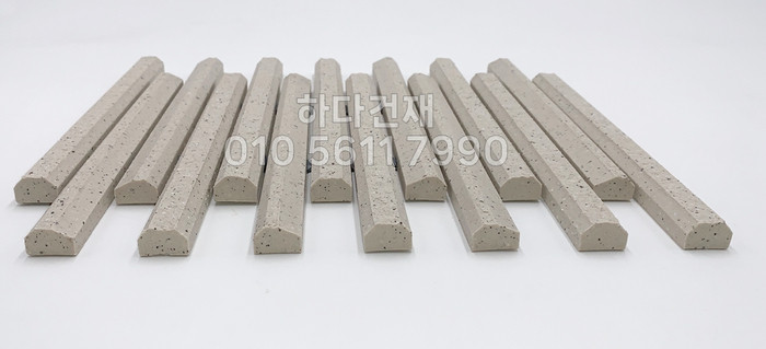 아이코트료와 베르니나 타일 K02 아이보리 / 하다건재 아이콧료와 ICOT RYOWA