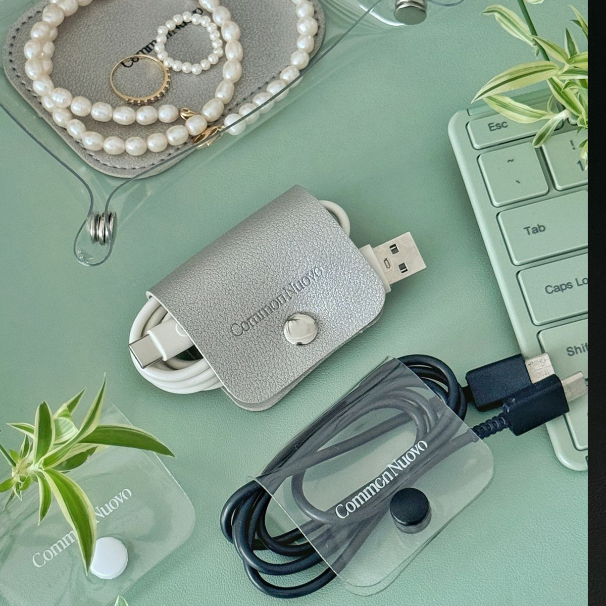 케이블홀더 충전기 핸드폰 책상 선정리 투명