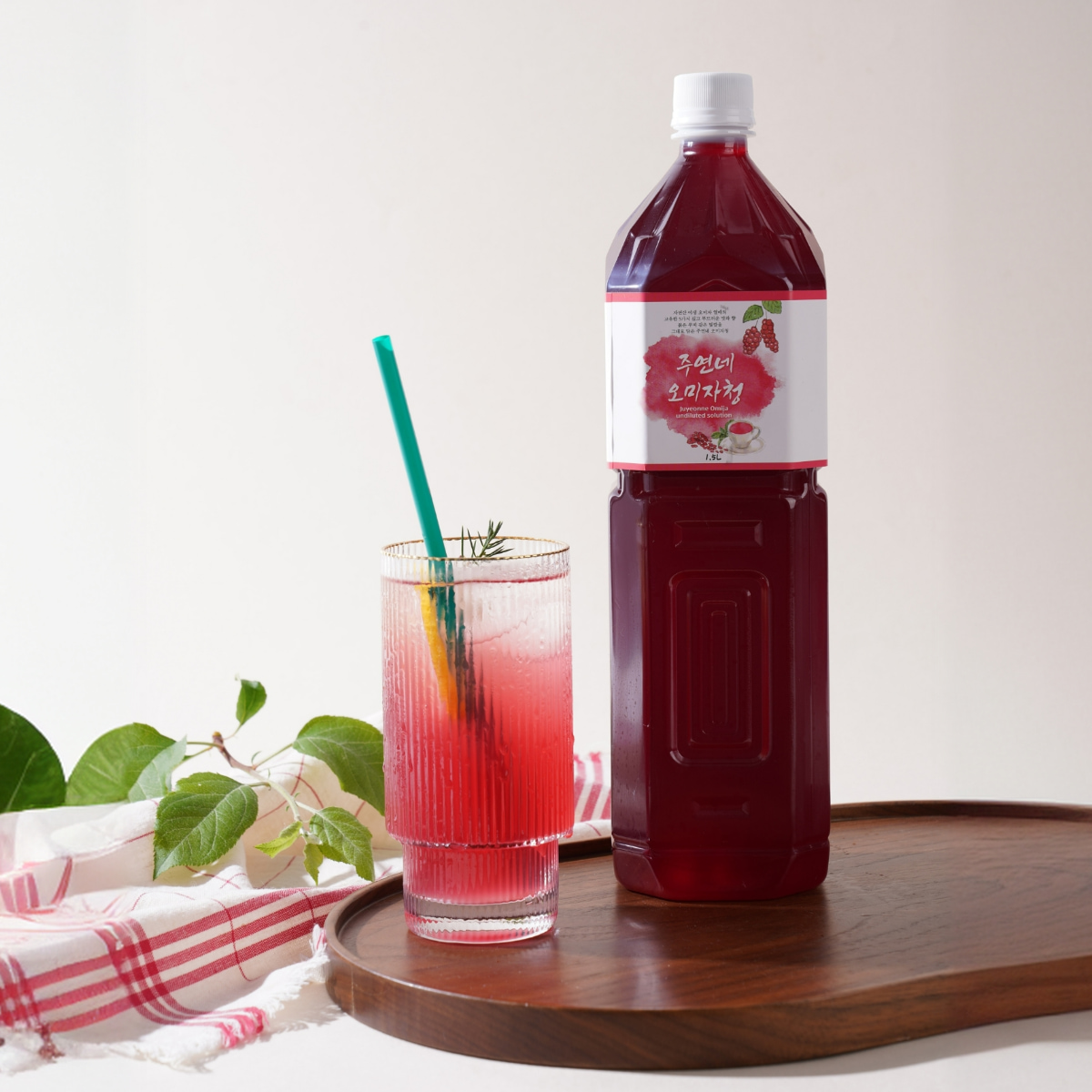 인제 오미자청엑기스 선물세트 1.5L 2병 오미자청원액 임산부 즙 진액 효소 만들기 효능