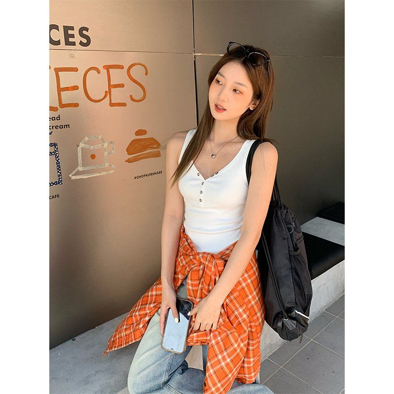 봄 여름 여성 슬림핏 브이넥 골지 민소매 나시 티셔츠 면스판 데일리룩 캐주얼룩 베이직 - 상세 이미지 4