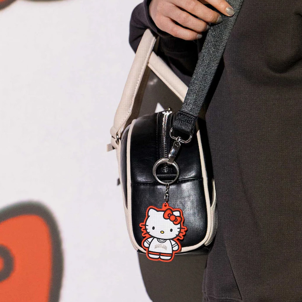 프릭스 스토어 X 헬로키티 키링 SANRIO HELLO KITTY 고무 열쇠 고리 1199248900181