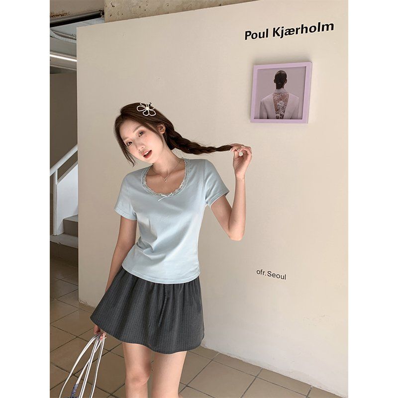 봄 여름 여성 슬림핏 U넥 레이스배색 리본 반팔 티셔츠 면스판 데일리룩 캐주얼룩 러블리룩 - 상세 이미지 3