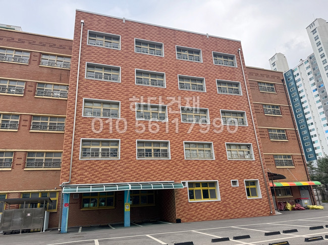 올라운더 점토타일 240x60x12T SR, SY, SO 혼합 시공사례 / 하다건재 학교 관공서 납품