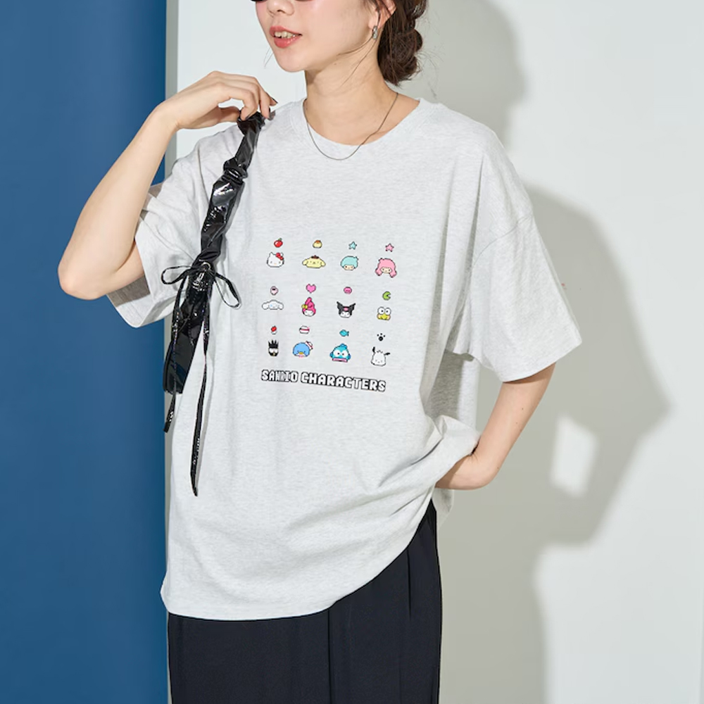 프릭스 스토어 X 헬로키티 반팔티 산리오 캐릭터 모음 프린트 반팔 티셔츠 1323248901633 - 상세 이미지 3