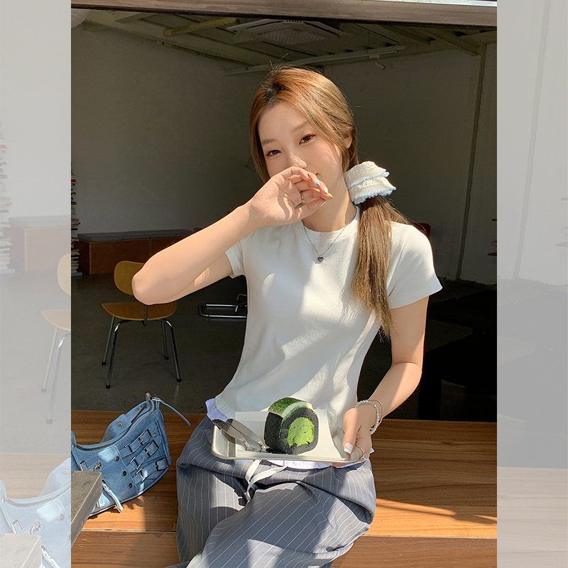 봄 여름 여성 라운드넥 페이크레이어드 밑단 프릴 반팔 티셔츠 면스판 데일리룩 캐주얼룩 - 상세 이미지 4