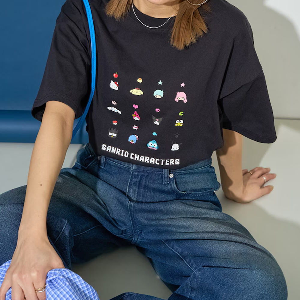프릭스 스토어 X 헬로키티 반팔티 산리오 캐릭터 모음 프린트 반팔 티셔츠 1323248901633 - 상세 이미지 2