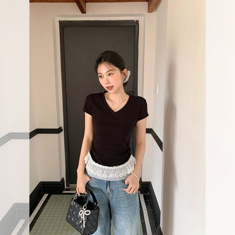 봄 여름 여성 슬림핏 브이넥 옆셔링 밑단 레이스 반팔 티셔츠 면스판 데일리룩 캐주얼 - 상세 이미지 2