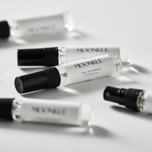 뭉클 프리지아 니치 향수 명품 수제 미니어처 휴대용 퍼퓸 5ml(샘플 시... 솔직 후기 | 피부 타입별 분석 - 상품 이미지 3