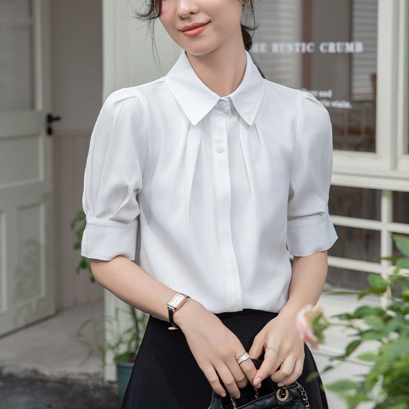 봄 여름 슬림핏 핀턱 반팔 셔츠 5부소매 브이넥 블라우스 데일리룩 오피스룩 출근룩 깔끔한 - 상세 이미지 3