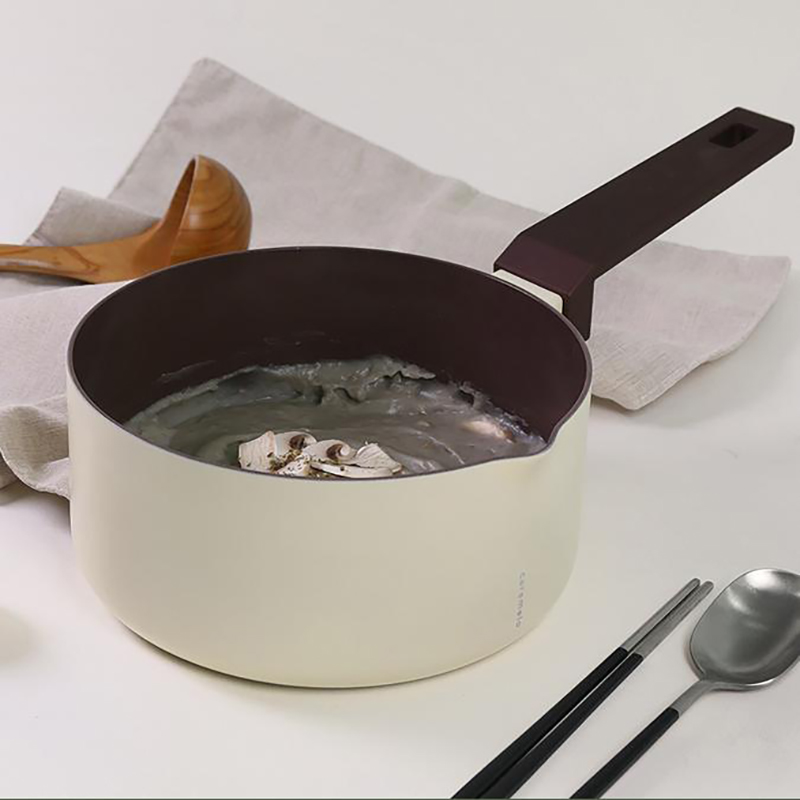 에지리 카라멜로 IH 인덕션 세라믹 인덕션용 편수 냄비 18cm 아이보리 - 상품 이미지