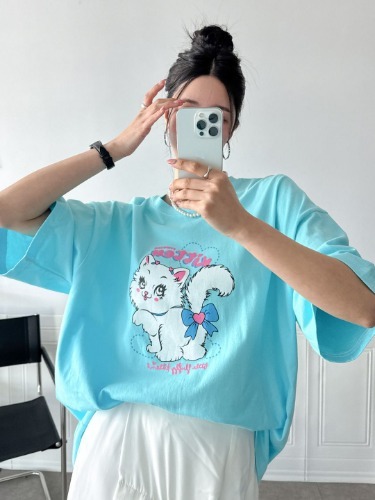 폼나나 Pomnana 루즈핏 프린팅 반팔 키튼 여름 기본 티셔츠 - 상품 이미지