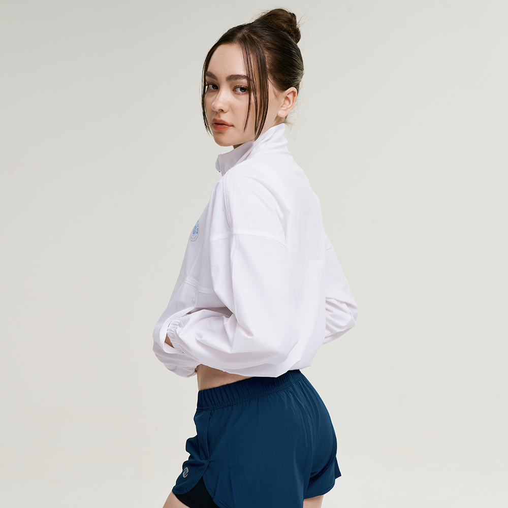 여성 쿨터치 크롭 루즈핏 경량 러닝 자켓 운동복 런닝 헬스 운동 아우터 - 상세 이미지 4
