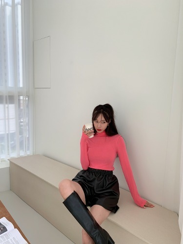 폼나나 Pomnana 슬림핏 무지 울폴라 여름 기본 티셔츠 - 상품 이미지