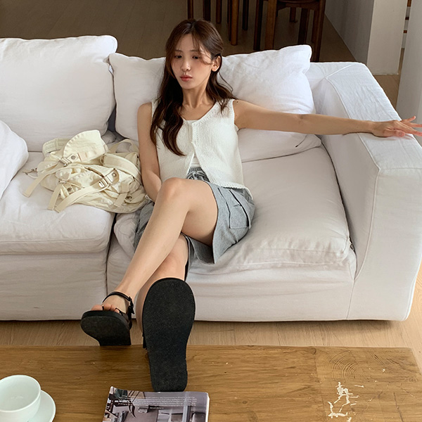 사빈느 브이넥 시스루 니트 베스트 vs480 - 메인 이미지