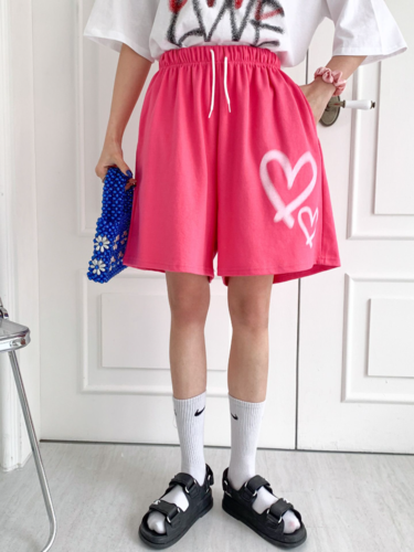 폼나나 Pomnana 오버핏 허리끈 프린팅 더블하트반바지 여름 가을 팬츠 - 상품 이미지