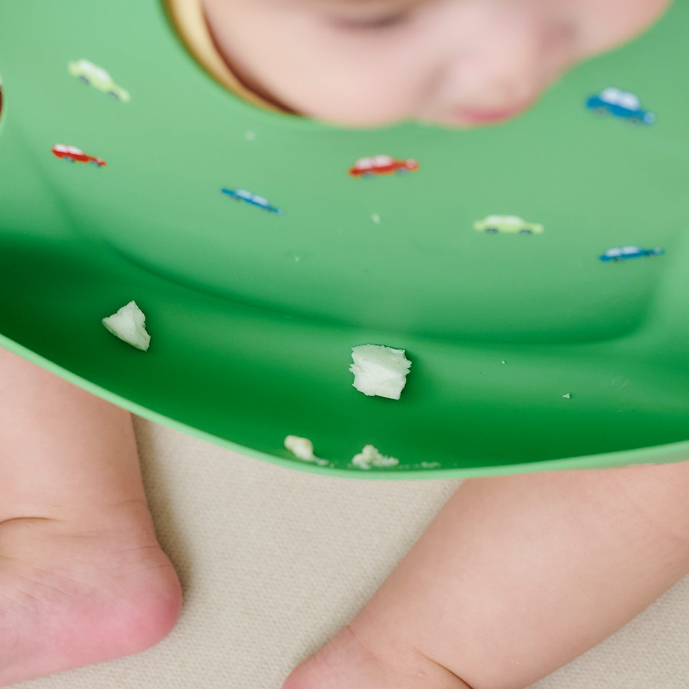 퍼기 버클형 실리콘 이유식 자기주도 방수 어린이집 유치원 아기 턱받이 버터옐로우