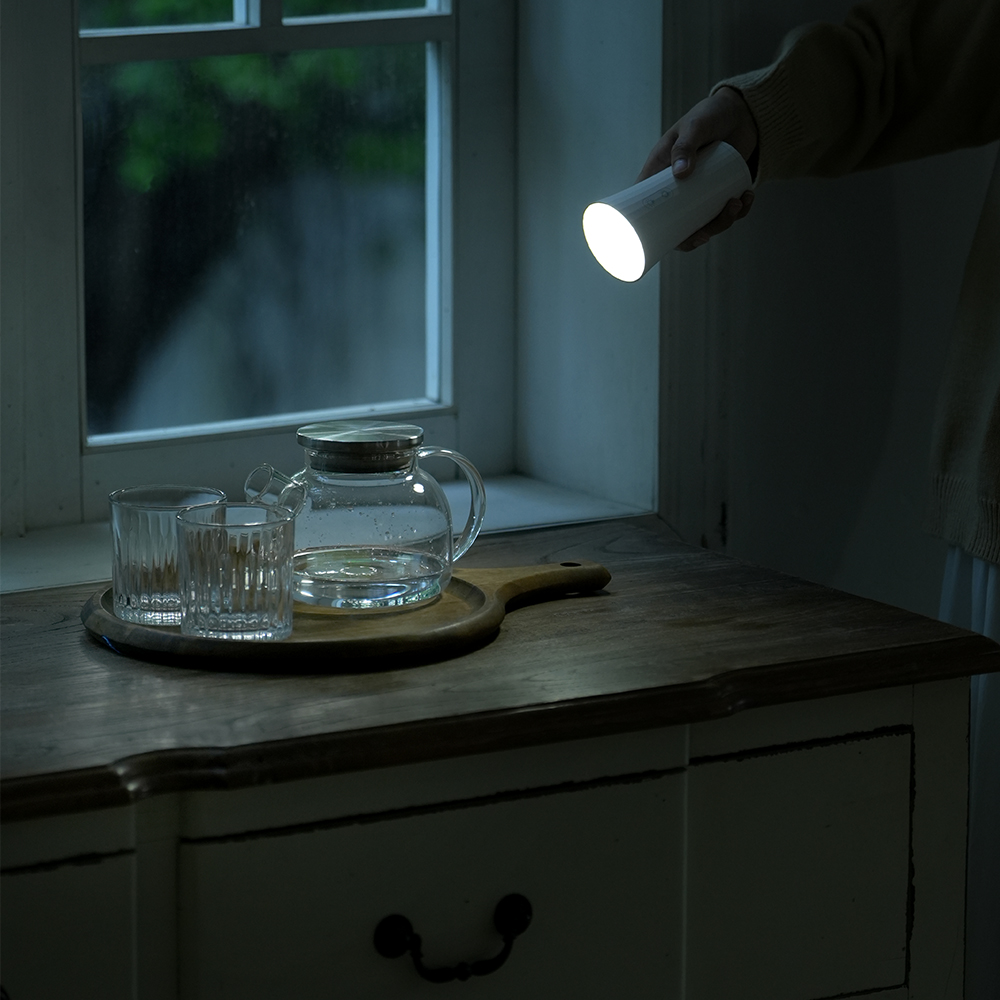 AX-T1 LED 무선 책상스탠드 독서등 탁상 침대조명 마그네틱 휴대폰충전 겸용 - 상세 이미지 4