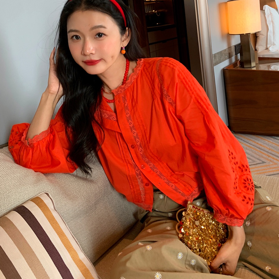 플라워펀칭 순면 크롭블라우스 셔츠 봄 여름 시원소재 예쁜 디자인 레이스포인트 레드오렌지 - 상품 이미지