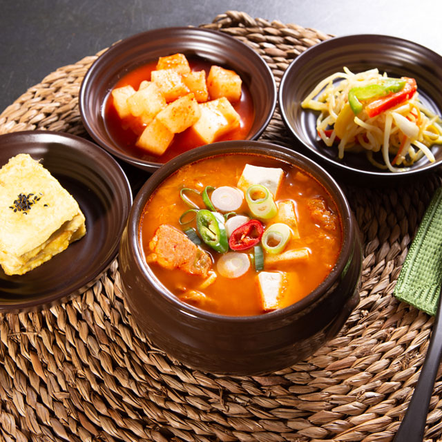 캠핑 글램핑 낚시 간편식 밀키트 맛집 우리콩청국장찌개 1kg [2 - 3인분]