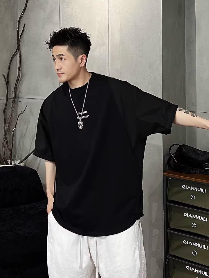 여름 신상  반팔 남성 패션 브랜드 디자인 감각 루즈핏 라운드넥 반팔 캐주얼 티셔츠 빅사이즈 : 태주MJ 해외구매 몰
