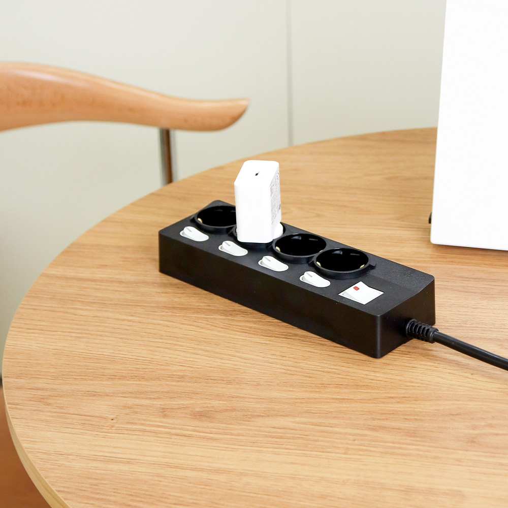 아이정 국산 멀티탭 화재 안전 접지 난연소재 16A 메인 개별 4구 1.5M 멀티 콘센트