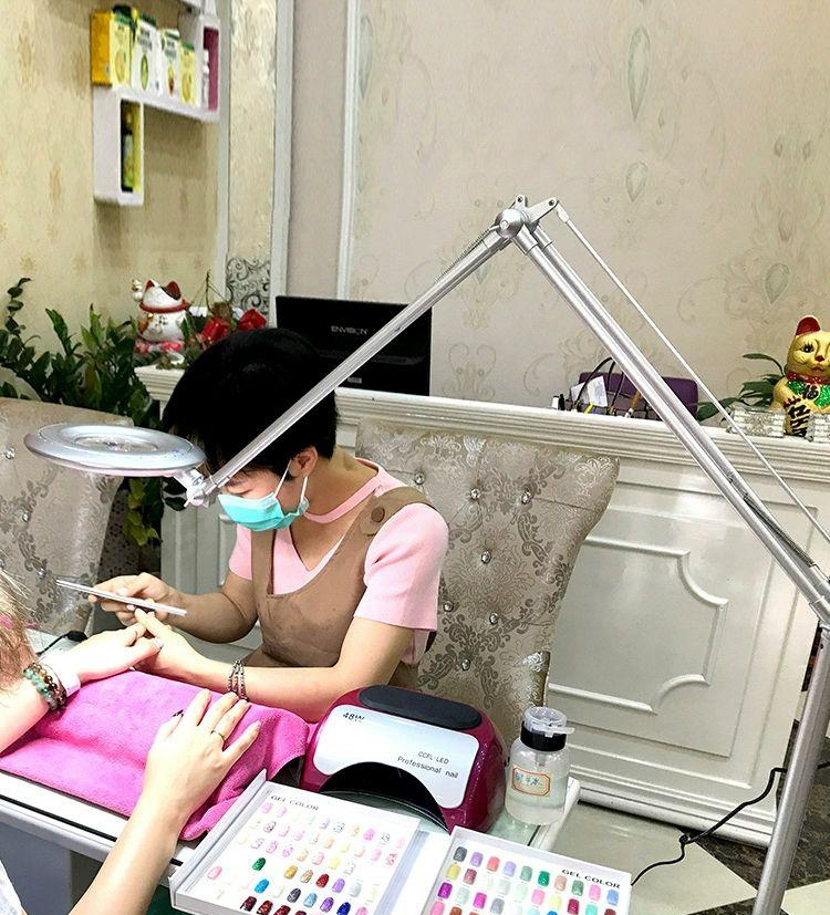 네일 조명 미용 인테리어 테이블 시술 메이크업 타투샵 8W 실버 버튼 비조광 - 상품 이미지