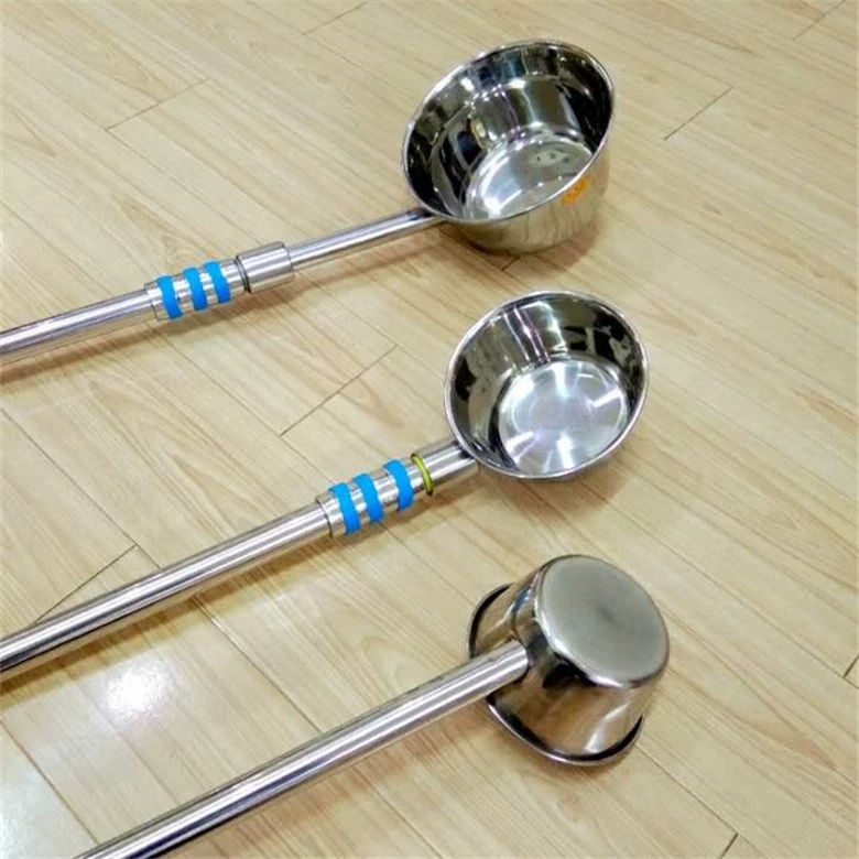 긴국자 길이조절 국자 샘플링 업소용 슬림형 스테인레스 물 스푼 직경 12cm 약500ml A - 상품 이미지