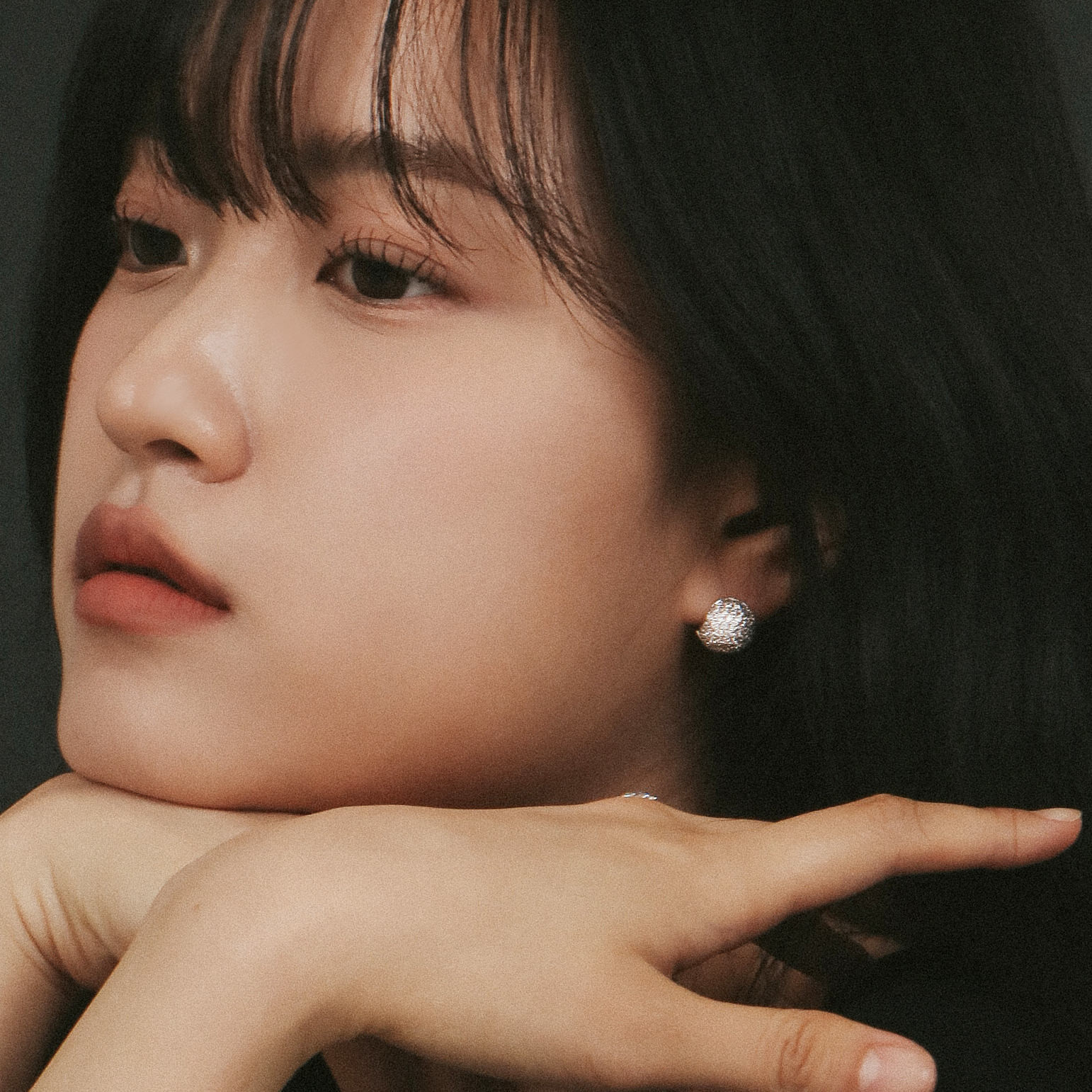 풀파베 볼 귀걸이 은볼 사각 원터치 큐빅 귀걸이 - 메인 이미지