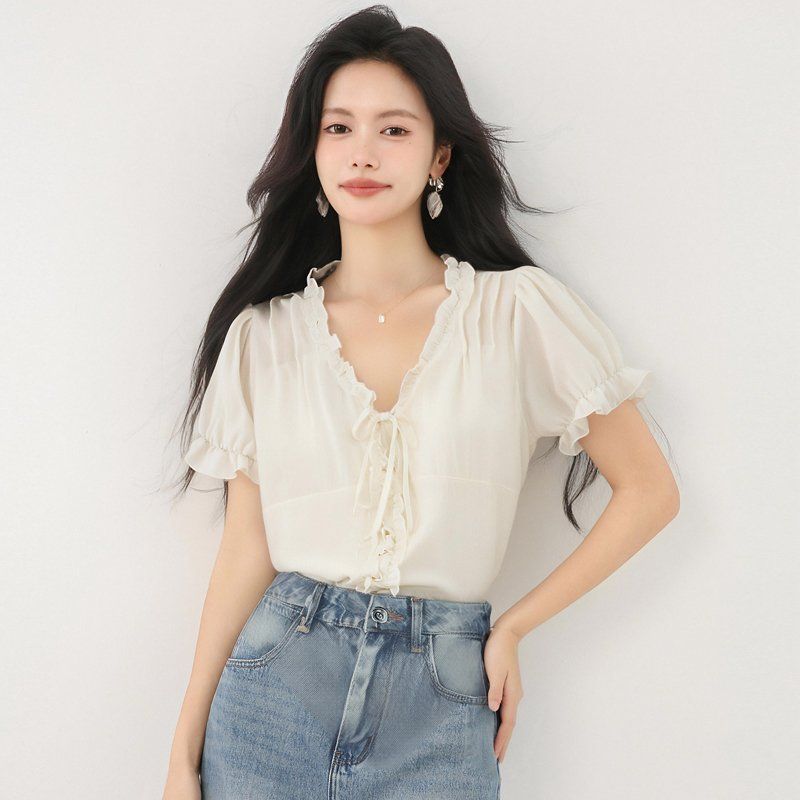 봄 여름 루즈핏 프릴 브이넥 블라우스 반팔셔츠 리본 셔링 데일리룩 오피스룩 출근룩 - 상품 이미지