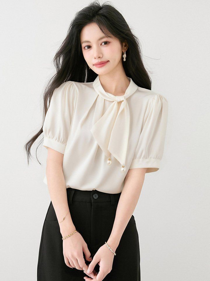 봄 여름 루즈핏 타이넥 퍼프소매 블라우스 핀턱 반팔셔츠 데일리룩 오피스룩 출근룩 - 상세 이미지 3