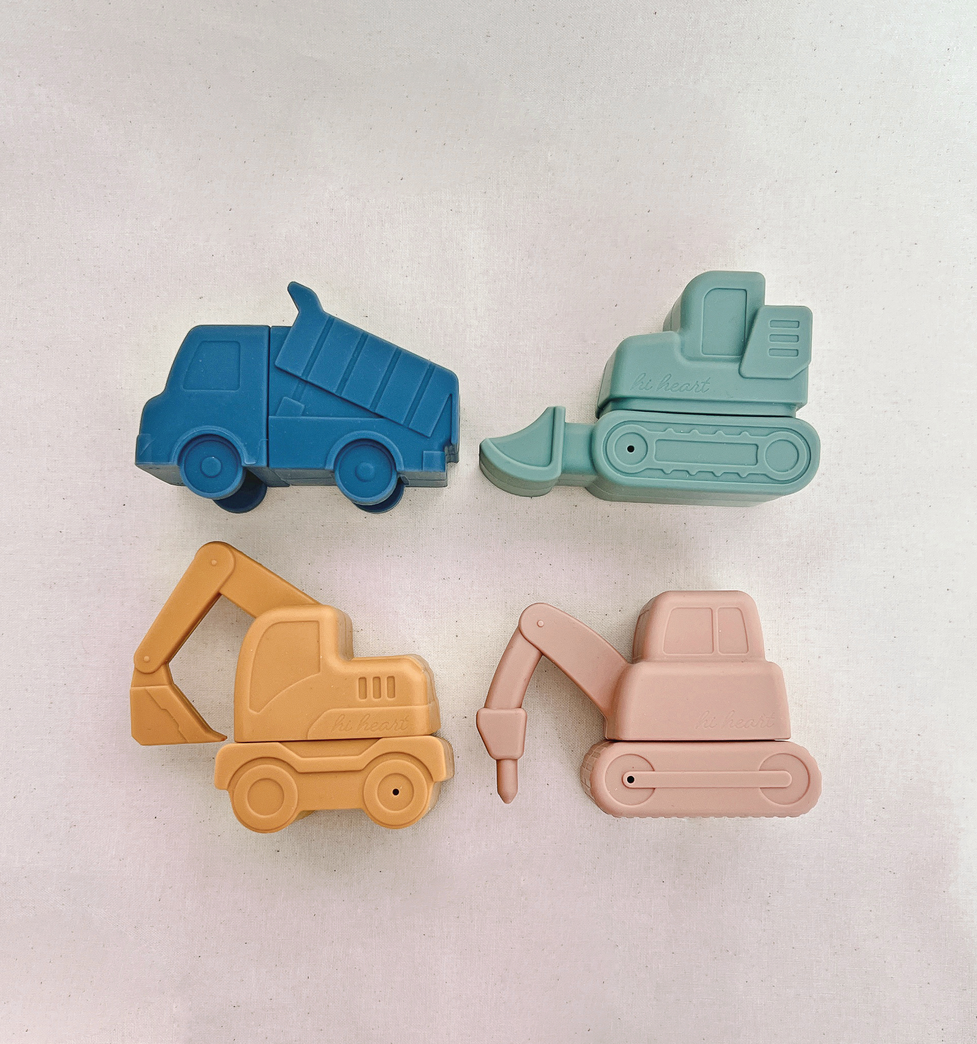 하이하트 분리세척 실리콘 중장비 목욕 장난감 4종 세트