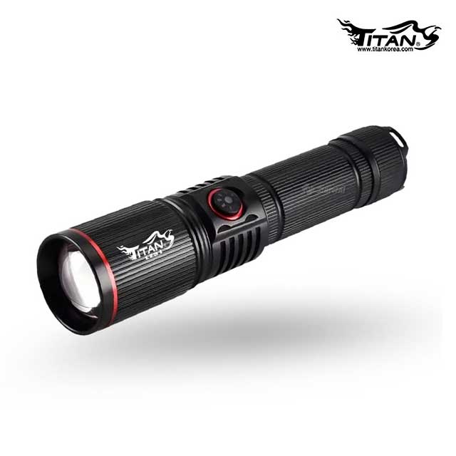 타이탄 LZ31 줌라이트 랜턴 2000루멘 USB C타입 충전식 슬라이드 손전등