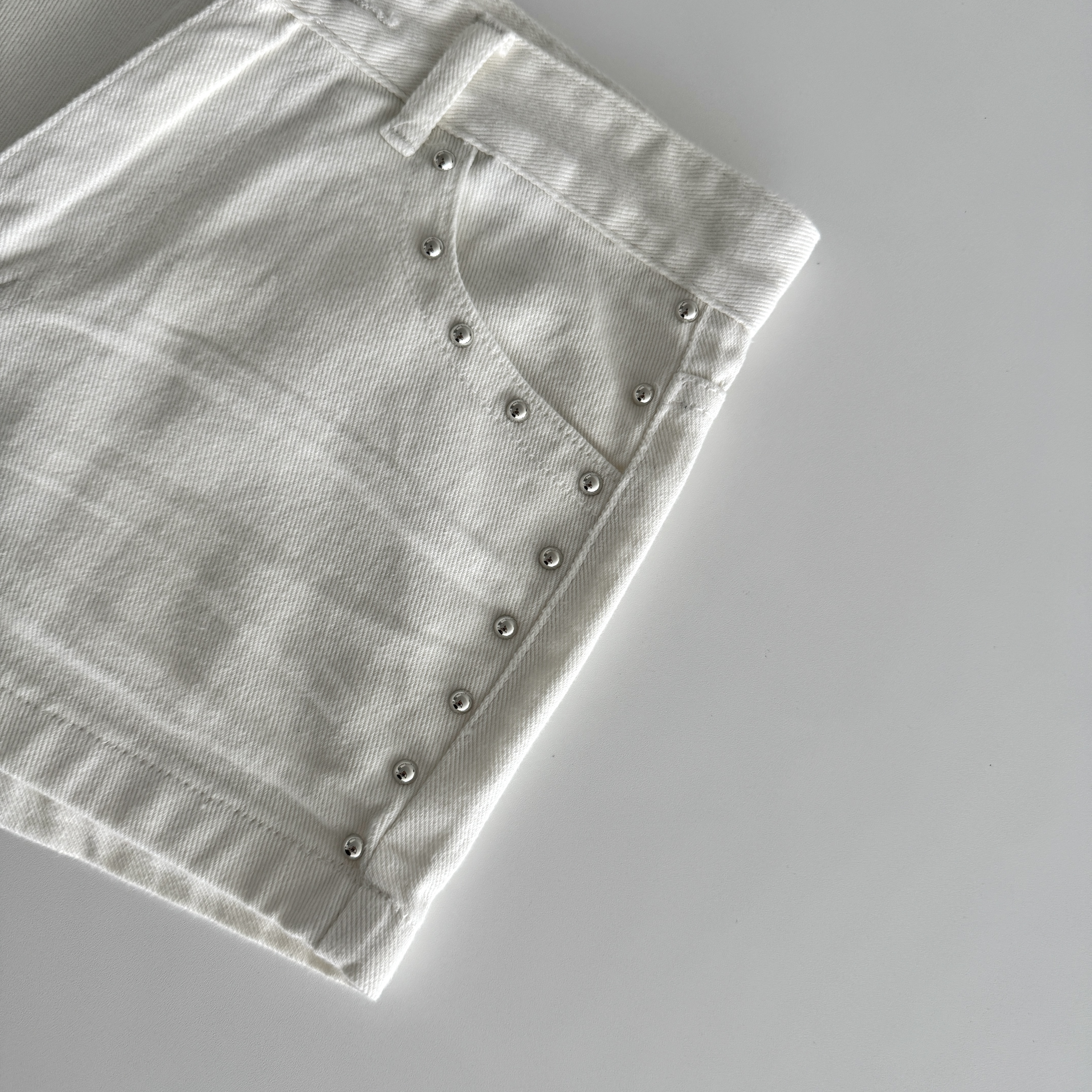 흰바지 여성 3부 A라인반바지 스터드 흰반바지 - 상세 이미지 5