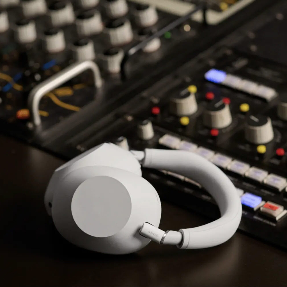 소니 SONY WH-1000XM6 노이즈캔슬링 블루투스 무선 헤드폰 플래티넘 실버 - 상세 이미지 5