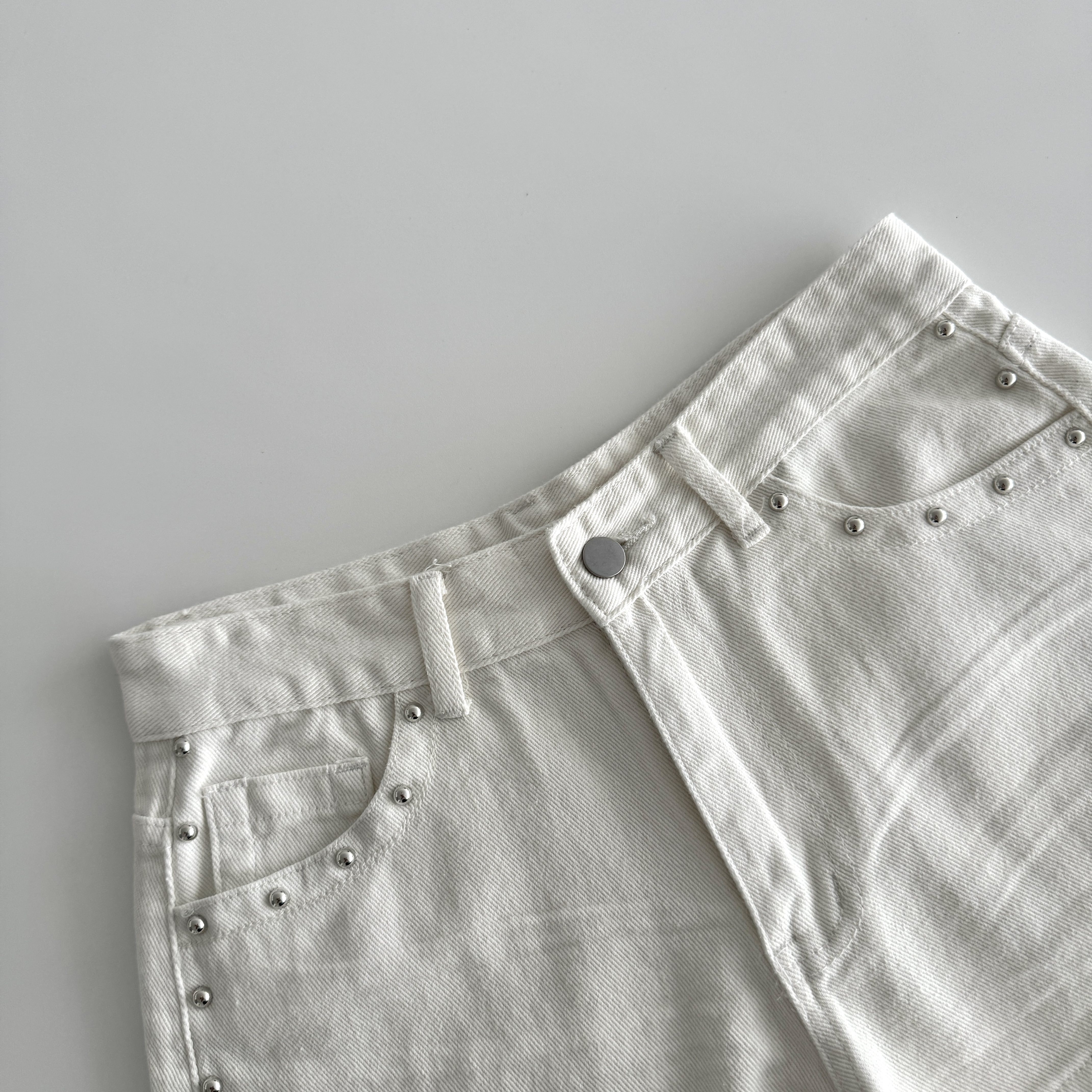 흰바지 여성 3부 A라인반바지 스터드 흰반바지 - 상세 이미지 4