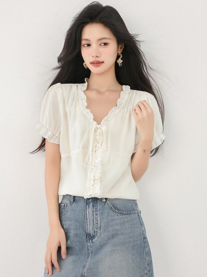 봄 여름 루즈핏 프릴 브이넥 블라우스 반팔셔츠 리본 셔링 데일리룩 오피스룩 출근룩 - 상세 이미지 3