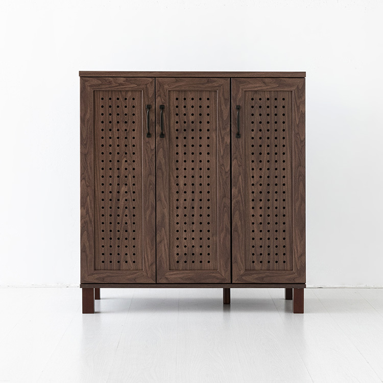 헤인 낮은 3문 수납장 GKM9590 타공형 869X350X935MM, 5단, 브라운월넛베니어 1526.8906 - 메인 이미지