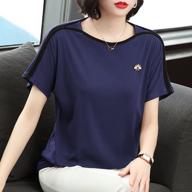봄 여름 여성 루즈핏 빅사이즈 꿀벌 와펜 반팔 티셔츠 데일리룩 배색 라인 면 상의 - 상세 이미지 3
