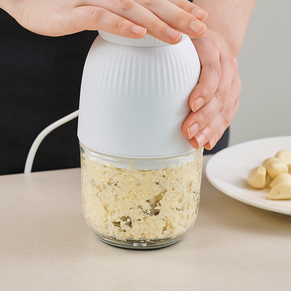 르메이드 전동 원터치 야채다지기 마늘다지기 쵸퍼 소형 미니 마늘가는기계 이유식