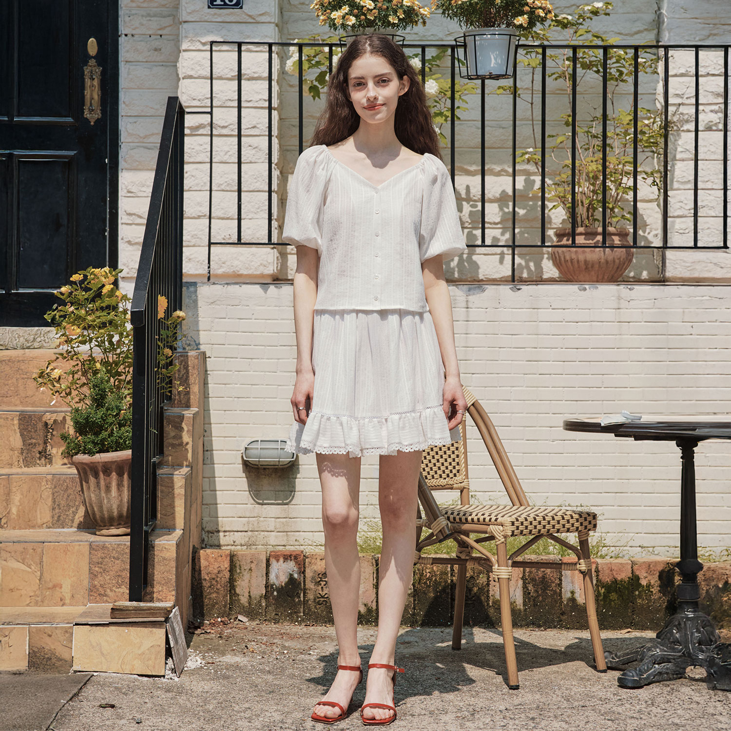 [제로스트릿] 키튼 퍼프 레이스 블라우스 KITTEN PUFF LACE BLOUSE / WHITE - 상세 이미지 2