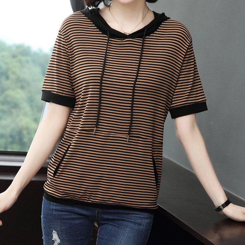 봄 여름 여성 루즈핏 빅사이즈 스트라이프 반팔 후드 티셔츠 데일리룩 캥거루 포켓 면 혼방 상의 - 상세 이미지 3