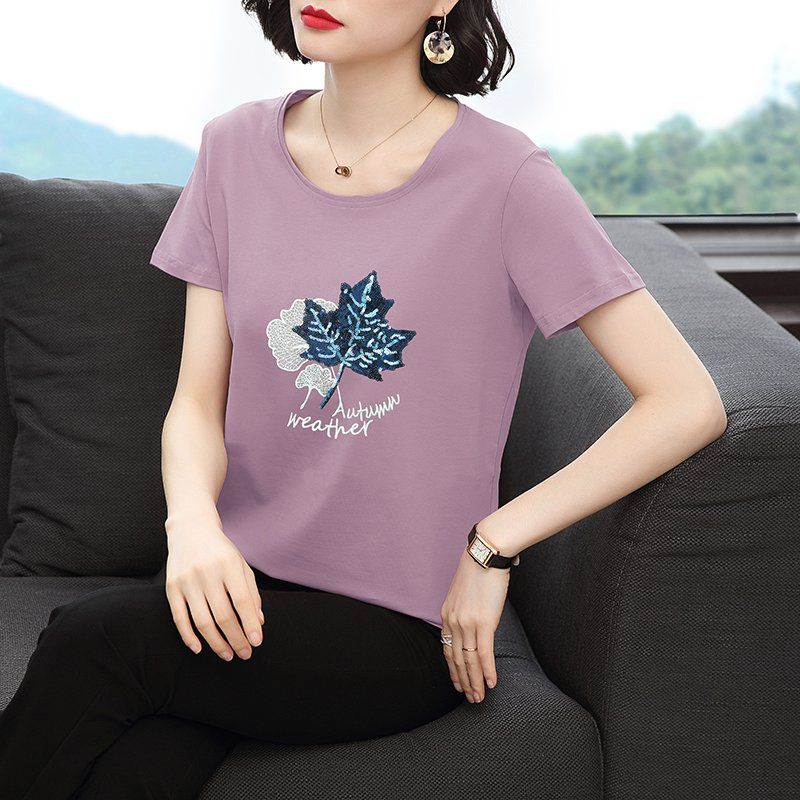 봄 여름 여성 루즈핏 빅사이즈 나뭇잎 자수 반팔 티셔츠 데일리룩 라운드넥 면 레터링 프린트 상의 - 메인 이미지