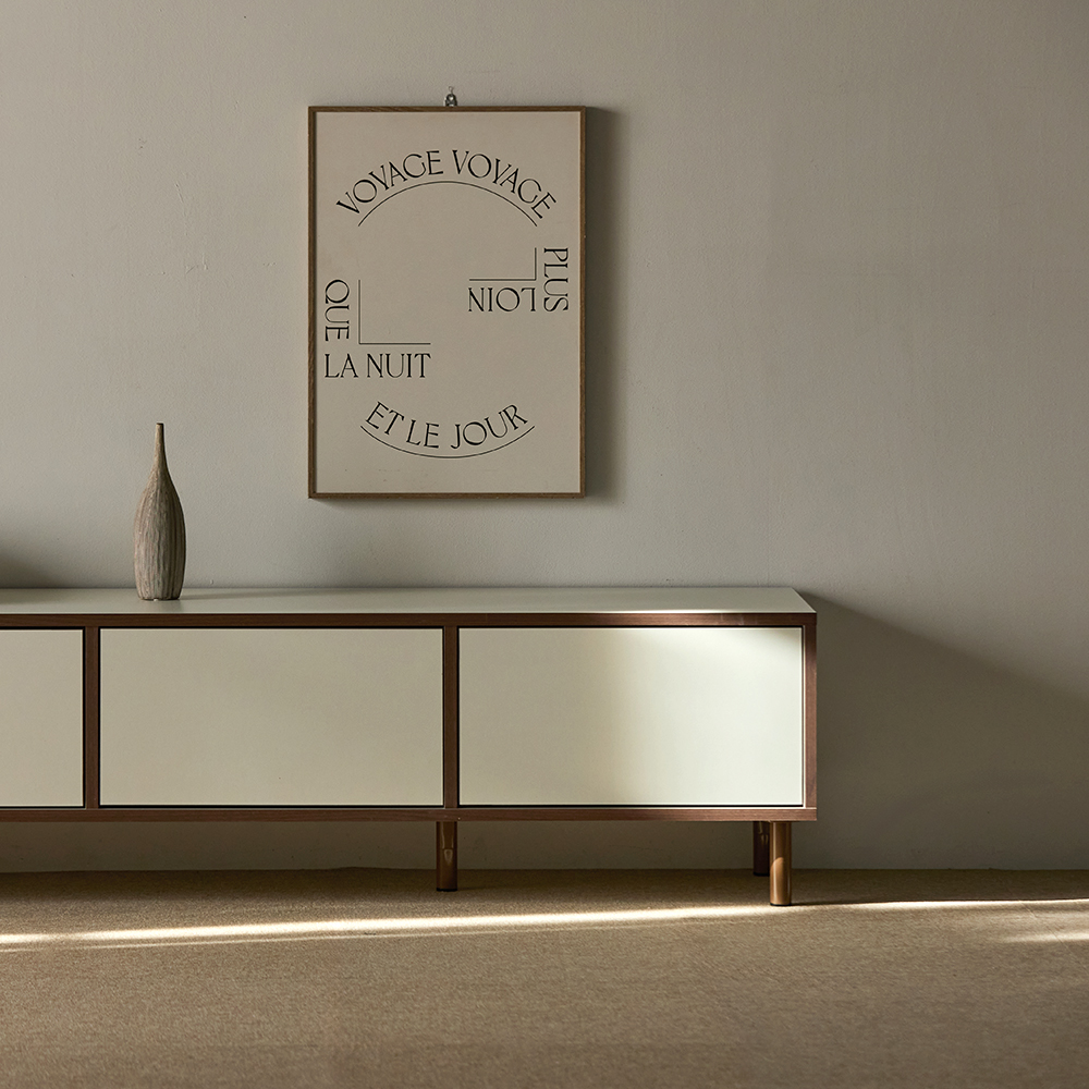 E0등급 보흐 낮은거실장 티비다이 2100x400x430mm, 월넛