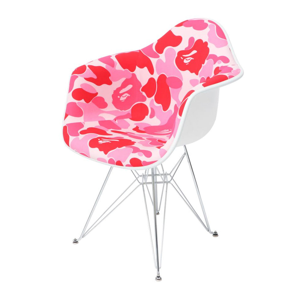 베이프 X MODERNICA 의자 ABC CAMO UPHOLSTERED ARM SHELL EIFFEL 1K73-192-906 - 상세 이미지 3