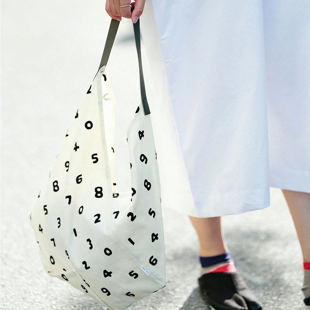 소우소우 숄더백 Origami Shoulder Bag SO-SU-U Ecru 에코백 6098146 - 상세 이미지 2